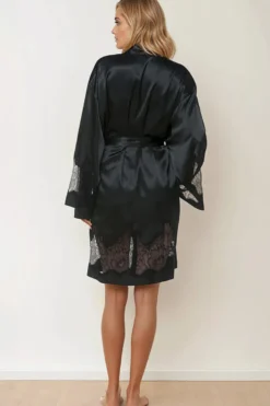 Coemi - Ayana Satin Kimono - Schwarz
