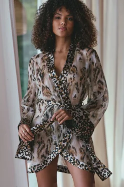 Marjolaine - Roar Seiden Kimono - Panthere Print