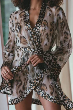Marjolaine - Roar Seiden Kimono - Panthere Print