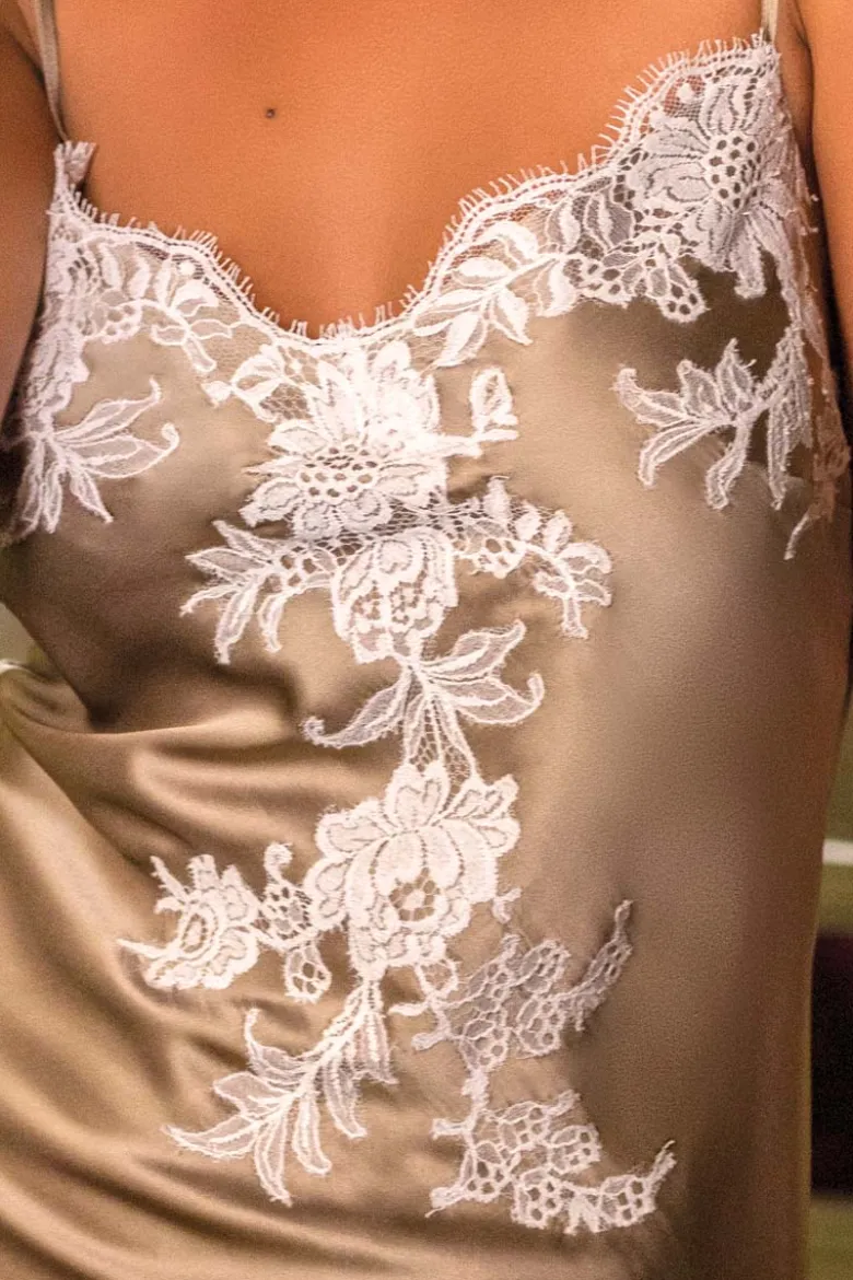 Marjolaine - Seiden Negligee - Oliv