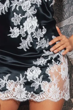 Marjolaine - Seiden Negligee - Schwarz
